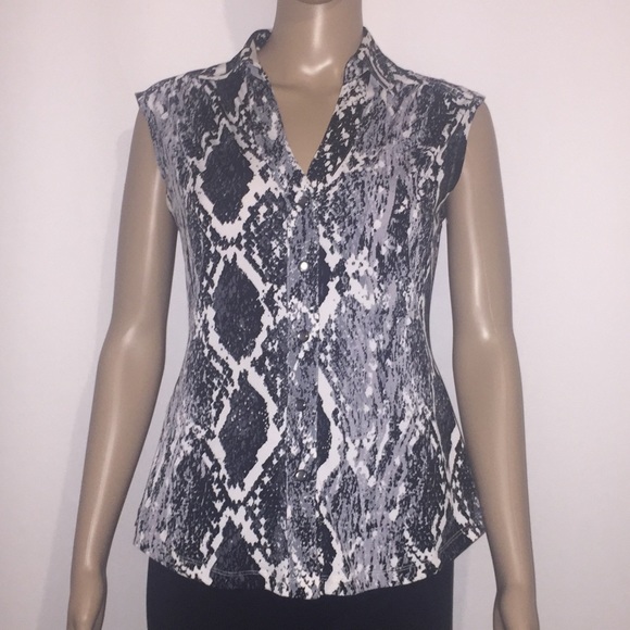 Cache Tops - CACHE black and white sleeveless button down top Cache Tops - CACHE black and white sleeveless button down top